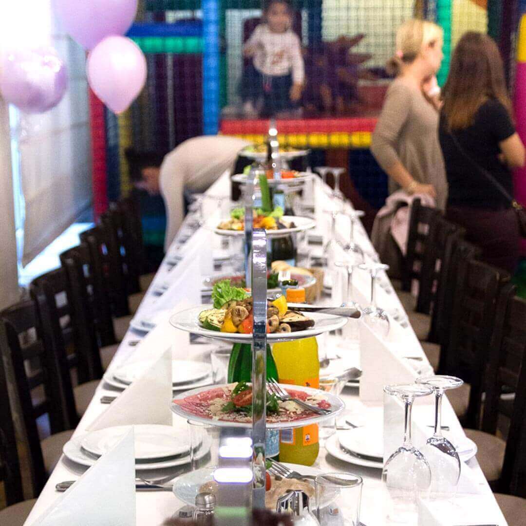 Kindercafe Wunderland eine gute Zeit für dich und dein Kind!